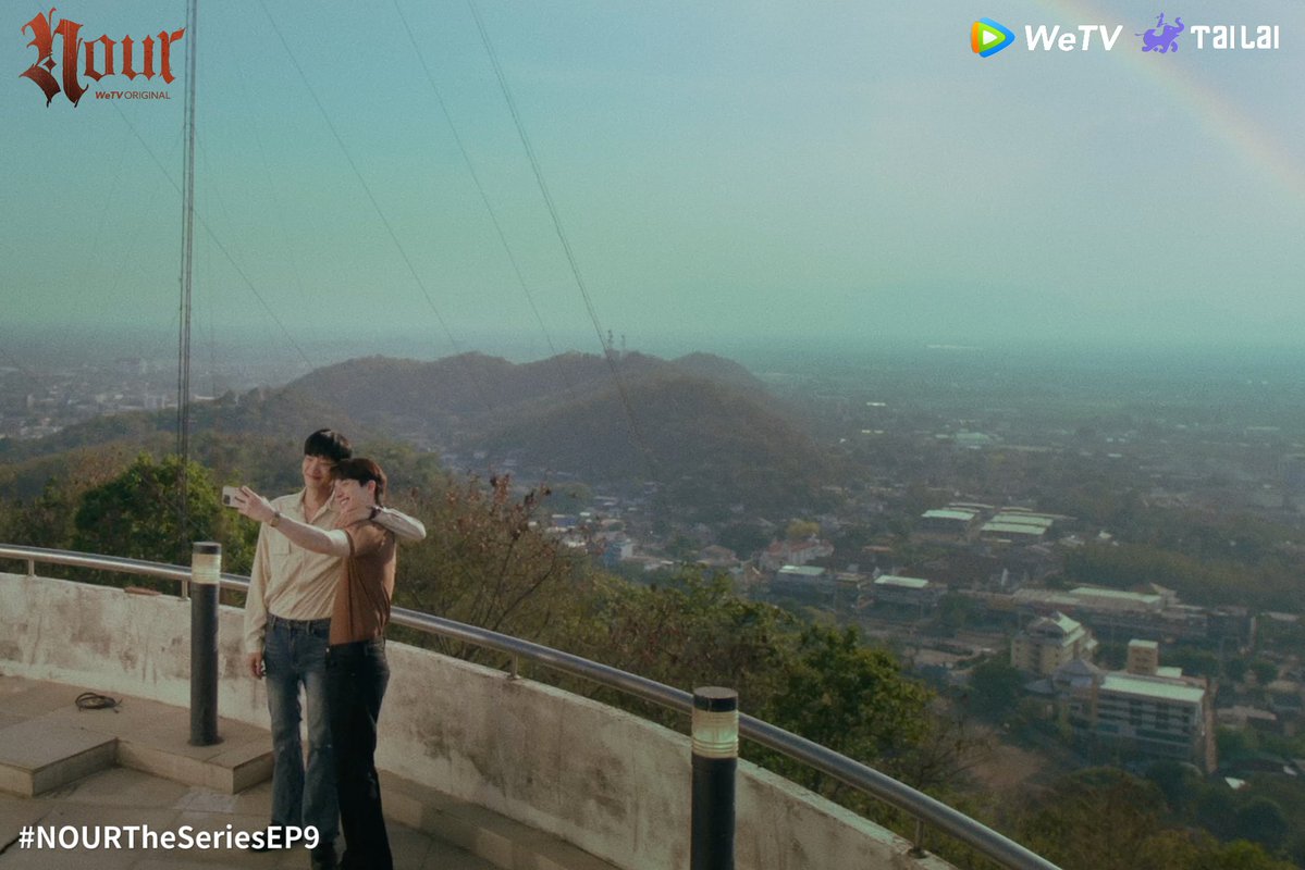 NOURTheSeries's tweet photo. เมื่อ เจมส์ ล่วงรู้ว่า เคน แอบทำดีลลับกับฆาตกร เขาจึงซ้อนแผนเพื่อปกป้องเคนโดยไม่ให้รู้ตัว แต่ทุกอย่างกลับนำไปสู่การปะทะครั้งใหญ่ระหว่างตำรวจกับพลังอันน่าสะพรึงกลัว ในวินาทีสุดท้าย เคนตาสว่างและเปลี่ยนใจ ทว่าฆาตกรกลับหนีไปได้ เจมส์ที่ไม่ไว้ใจเคนอีกแล้วจึงออกไล่ล่าเพียงลำพัง ขณะที่เคนเลือกตามไปปกป้องเจมส์ แม้รู้ว่าปลายทางอาจต้องสูญเสียสิ่งที่รอคอยมาตลอดสองร้อยปี

🧛: WeTV Original "NOUR" The Series
📍: ทุกวันพุธ เวลา 20:00 น. | ดูเวอร์ชัน UNCUT ได้ที่ WeTV ที่เดียวเท่านั้น
❤️‍🔥: https://t.co/gfPBs7MBU1

#นูร์เดอะซีรีส์ #NourTheSeries
#WeTVOriginal #WeTVth
#Tailai #TailaiEntertainment
