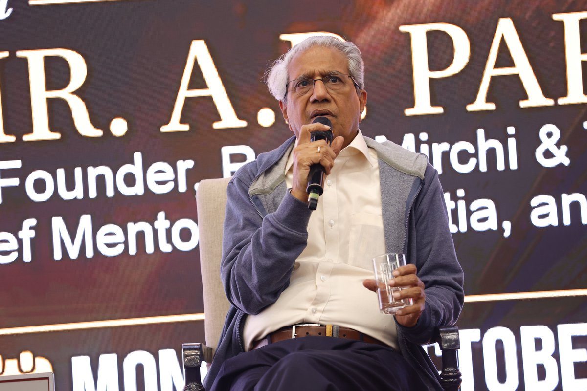 JindalGlobalUNI's tweet photo. We were honoured to host Mr. A.P. Parigi, Co-Founder, Radio Mirchi & Times OOH (Out of Home Media)
Chief Mentor of Absentia, an AI Start-up & Former CEO, BPL Mobile, at #JGU on 5th October, 2026, for an Open Session on “How Well Do You Know Yourself?” followed by an engaging Fireside Chat.
His lecture invited reflection on self-awareness and the importance of understanding ourselves.
@kishalay @jsjc_jgu @preethamparigi