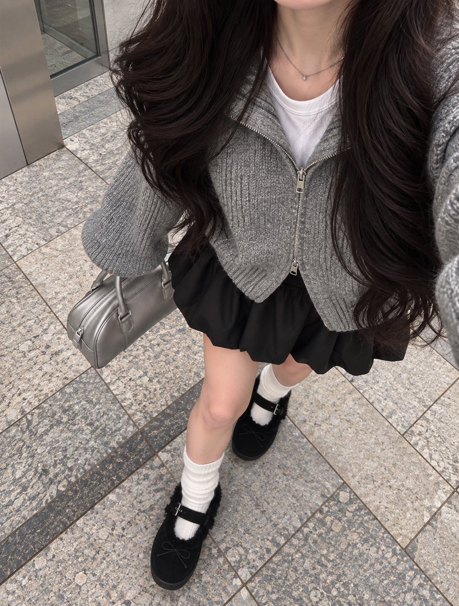 doll_oxz's tweet photo. 黒も安定に可愛かった♩♩これが2,990円なのやばい♡ https://t.co/PWSmlQwX76