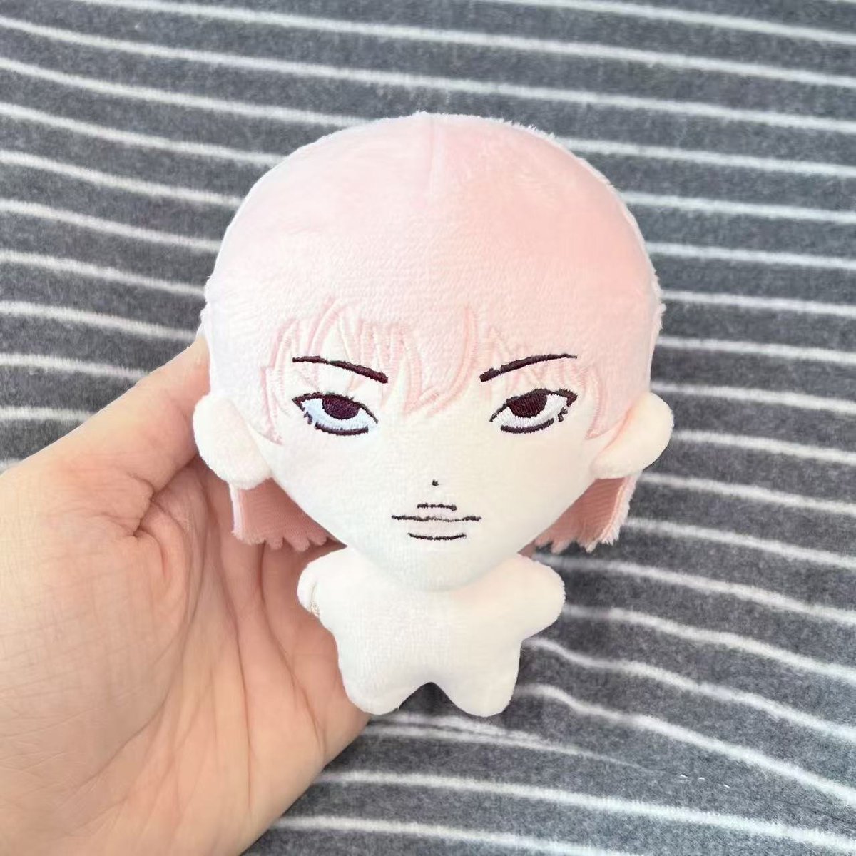 wangdaegal79's tweet photo. 안녕하세요. 
&amp;TEAM 니콜라스 인형 왕대갈/翔我莓(샹워메이) 입니다.
원작자분께서 바쁜 이유로 대신 진행해주실 분을 구하고 계셨는데, 오랜 기간동안 구해지지 않아 제가 연락드려 한국에서 진행하게 되었습니다.

관심 있으신 분께서는 수요조사 참여 부탁드립니다!

https://t.co/v3qoVQAG2e https://t.co/AvjJX4kWgn