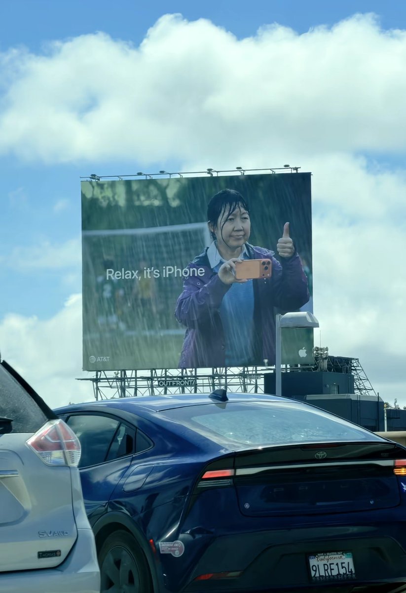 ZhuJianMind's tweet photo. 有没有发现苹果的广告几乎没用过明星？

基本都是普通人，这是为啥呢？ https://t.co/Wng7Dg9f9U