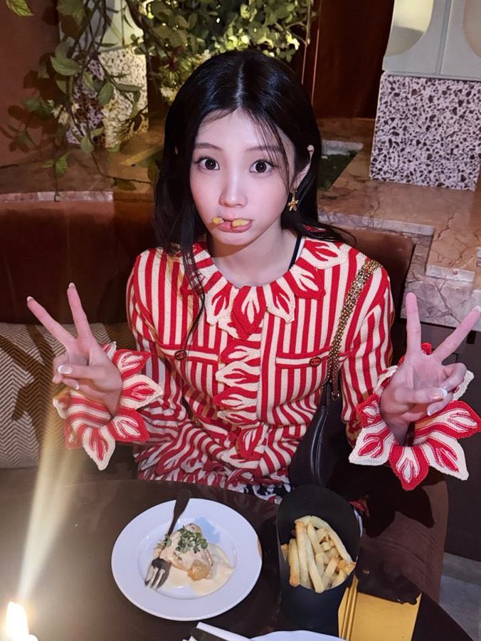 0owoni's tweet photo. 우리집 기니 아직 졸귀찌 상태인 거 확인 👌🏻 https://t.co/PhQkxvUU5V