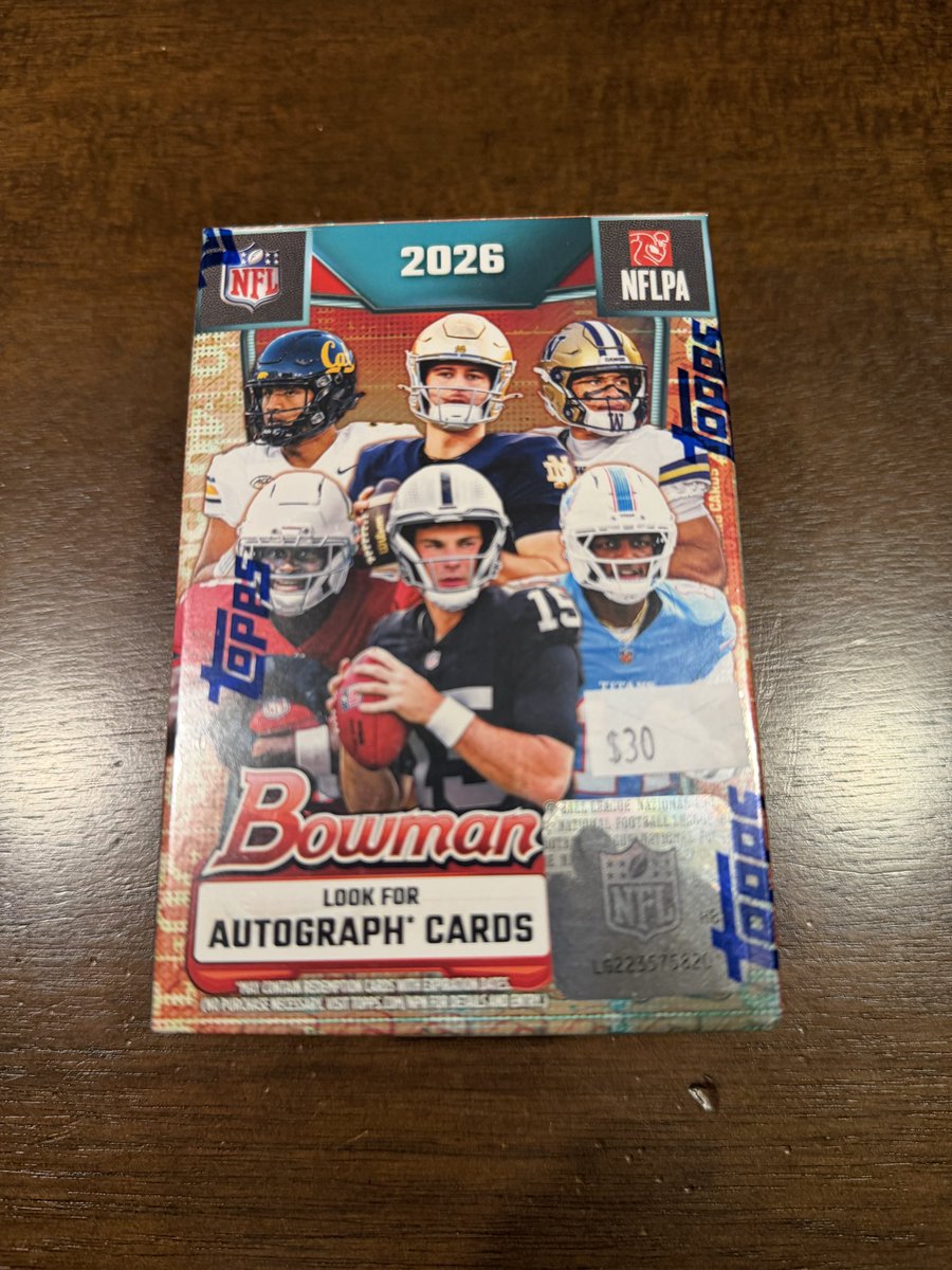 BinderBuilt's tweet photo. Ripping Bowman Football tonight. These have been fun. Hits in the comments. https://t.co/RQvwyaAZJE