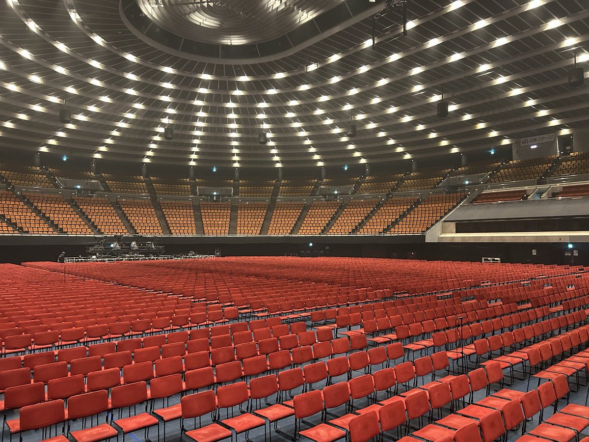 gt_fukuhara's tweet photo. 本日より
大阪城ホール2daysです🎸
よろしくお願いします！！

#コブクロ 
#霞日和 https://t.co/WjtgtGkZCa