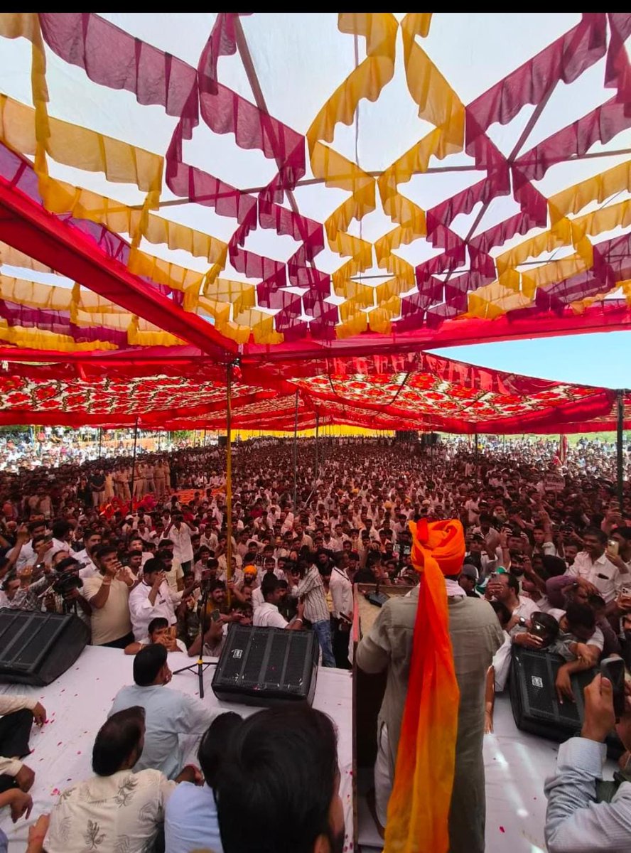 Prince1250181's tweet photo. मीडिया जागे, जनता जाने। #MediaMustCoverSimplification https://t.co/3sbmMkfQBP