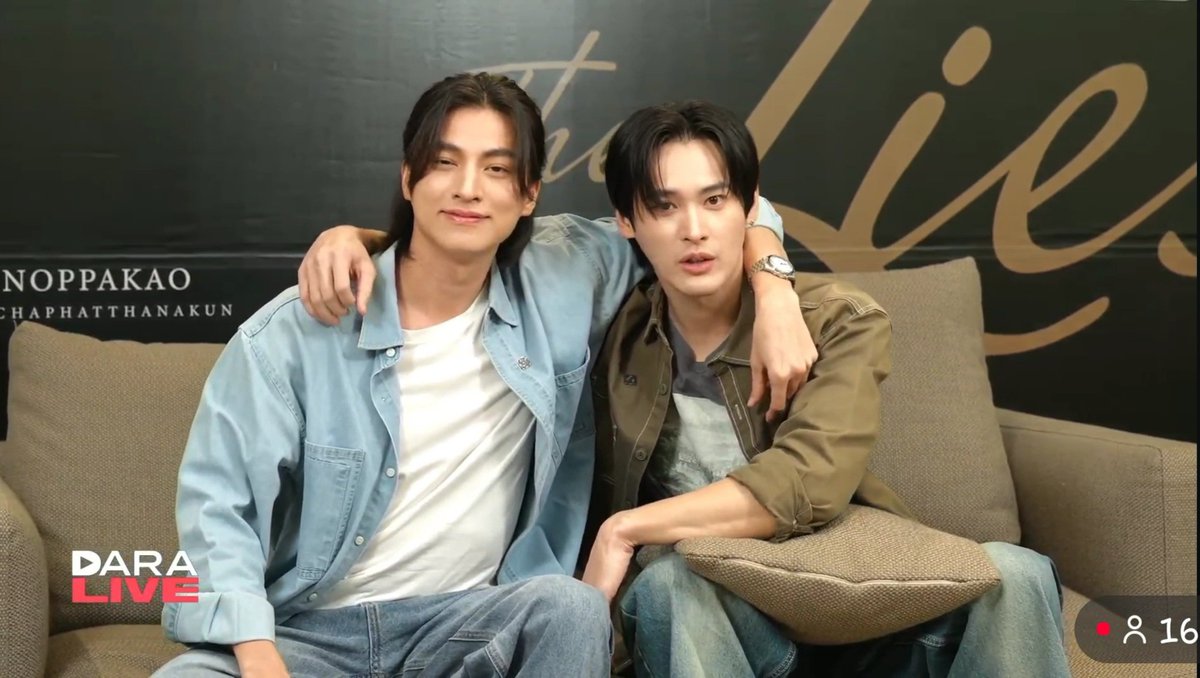 Gulfkanawutofc's tweet photo. พี่น้องคู่นี้ (แต่ต่างสายเลือดในเรื่อง)​ ใครแสบกว่ากัน?? 🤭🤭

GULF NEW DRAMA
#วันนี้มีตะวันลวง
#ตะวันลวง
#GulfKanawut https://t.co/aJMn0lqwp7