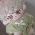 Photo by 늦 (@whyimsolate_)