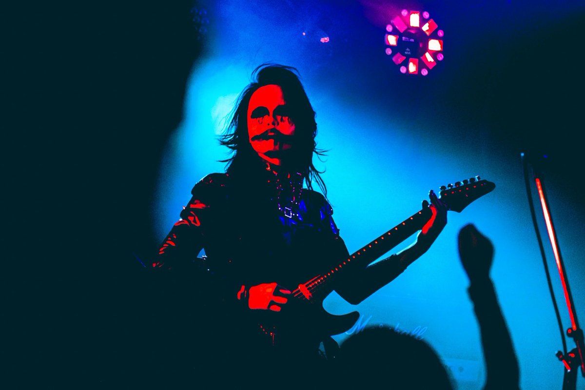 RSTOofficial's tweet photo. Play as you wish, give as you wish

::That sHapeS everything::

photo.@ryuku_photo 

🎸sup.@ngmst_1028 with @s___shiryu___s https://t.co/a0d3CimaXc