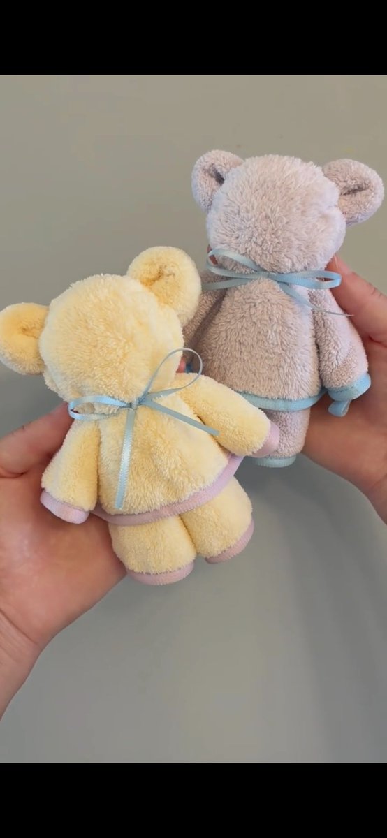 duhngwi246449's tweet photo. Don’t throw away old towels 🧸
Make a cute little bear just with an elastic band.
Fun easy DIY craft for kids!
#DIYCraft #Upcycle #KidsActivities #Handmade https://t.co/bfyZkmLv1M