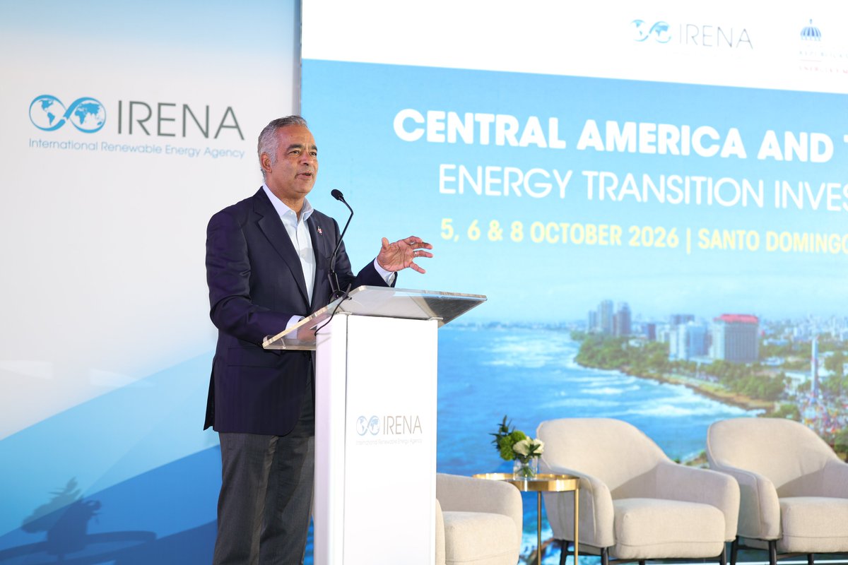 IRENA's tweet photo. An average annual investment of ± US$3.5 bn is needed to advance Central America’s #energytransition through 2050. Held by @IRENA & hosted by @energiayminasrd, the High-Level Dialogue Day taking place in parallel w/ @OLACDE Energy Week in Santo Domingo focused on:
→ grid investment and regional interconnection
 → storage, digitalisation & modernisation
 → blended finance & public-private partnerships