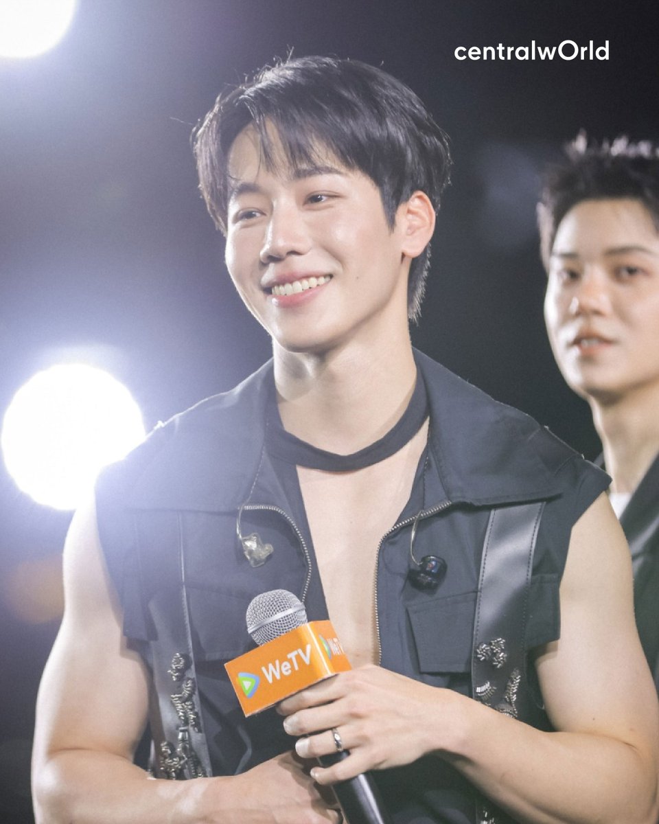centralwOrld's tweet photo. เก็บตกภาพบรรยากาศ POLICE IN LOVE AN INTIMATE EXPERIENCE ที่เซ็นทรัลเวิลด์ ✨⭐️

PIL FAN INTIMACY
#PoliceinLoveFanEXP
#ที่รักสารวัตรเธียร์
#PoliceInLove
#YINWAR #centralwOrld https://t.co/KF7dD6RhD6
