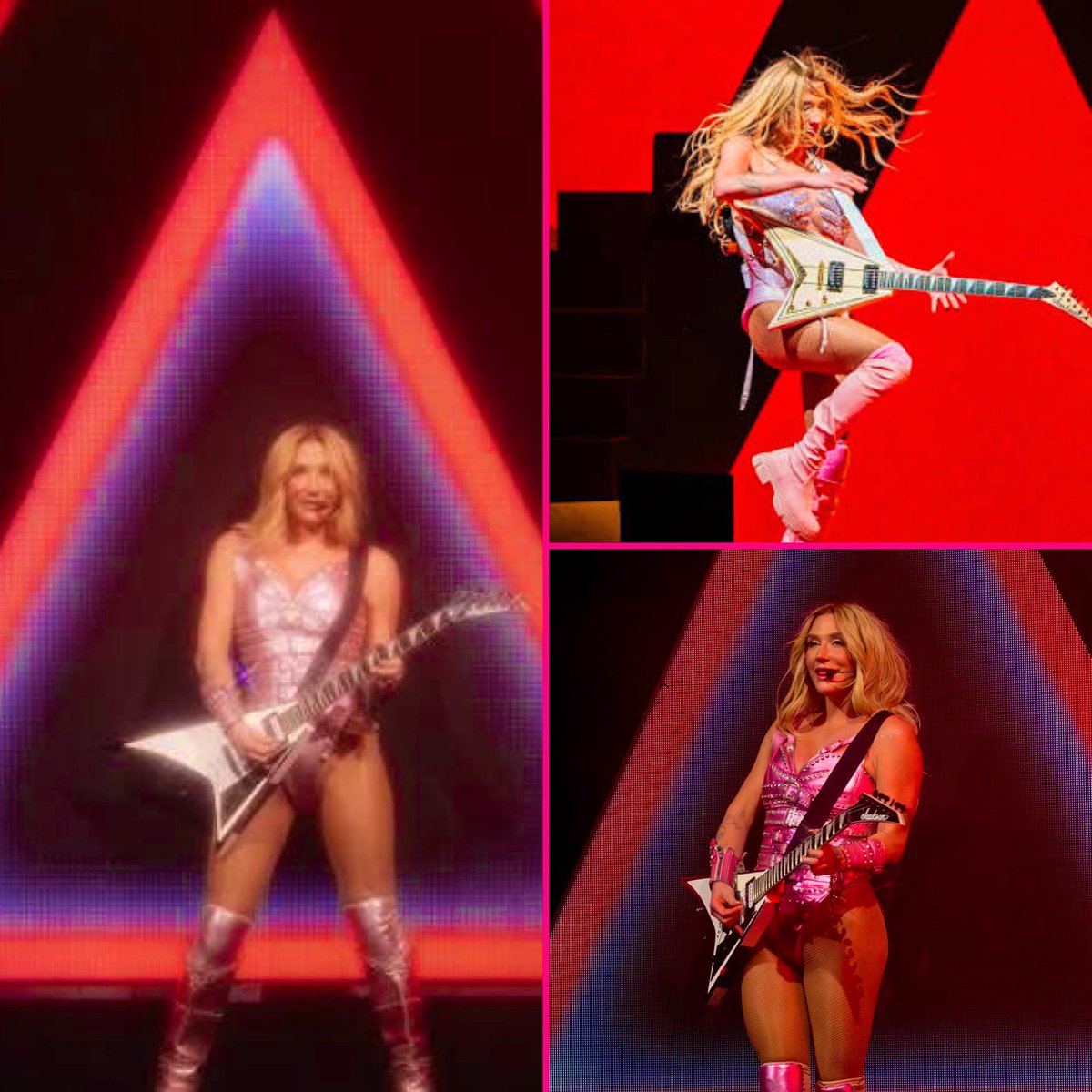 WherevrYou_Are's tweet photo. Seeing #Kesha perform so authentically and happily is a GREEN flag ✅🎸 https://t.co/TDdodQURIu