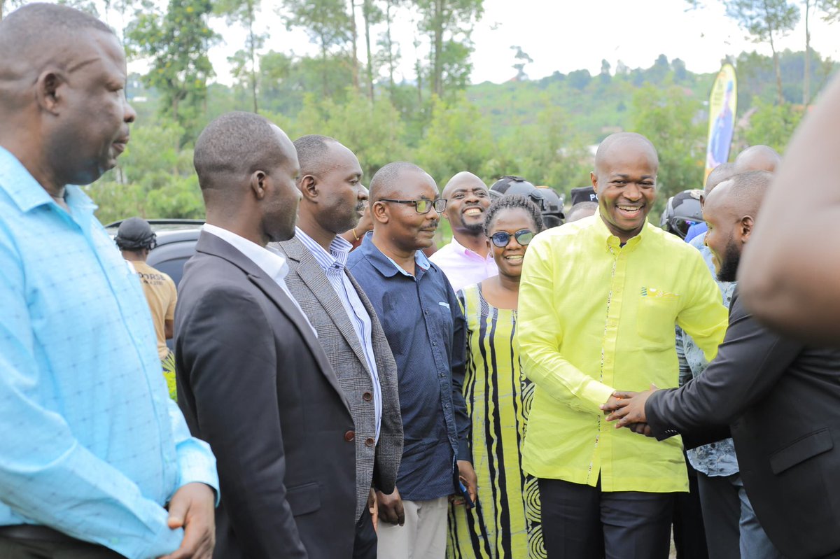 BagaayaP's tweet photo. The only Mutume we know the rest is background noise.
Long live our most loved man Hon. @DaudiKabanda 
Thank you for the great work you do for PLU. Keep focused the future is bright 🙏 https://t.co/TbkZAFcOmI