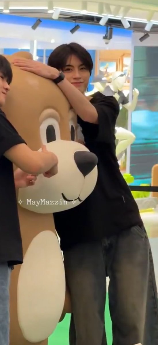 pan_panggeow's tweet photo. โห ยัยนี่โคตรน่ารักเลย😭😭😭😭😭😭😭 หนูจ๋าโคตรๆ พี่อยากเหมาตุ๊กตาหมีทั้งโลกให้หมวยกอด พี่รักหมวยหมดหัวใจของพี่😭😭😭😭😭😭😭😭😭😭😭😭 https://t.co/mVBSXOJt5W