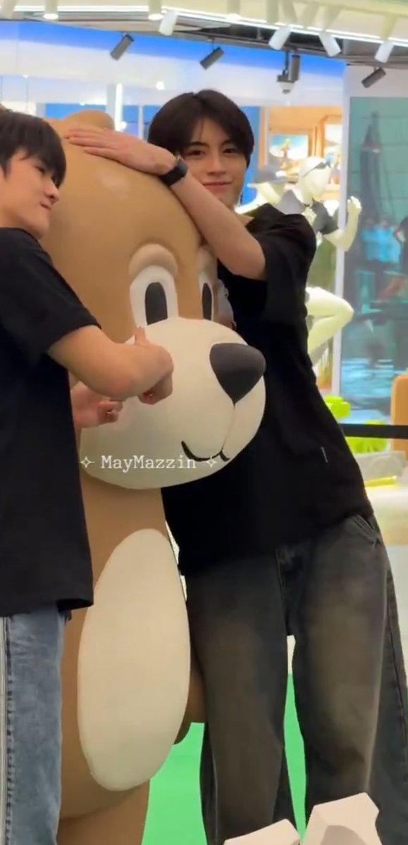 pan_panggeow's tweet photo. โห ยัยนี่โคตรน่ารักเลย😭😭😭😭😭😭😭 หนูจ๋าโคตรๆ พี่อยากเหมาตุ๊กตาหมีทั้งโลกให้หมวยกอด พี่รักหมวยหมดหัวใจของพี่😭😭😭😭😭😭😭😭😭😭😭😭 https://t.co/mVBSXOJt5W