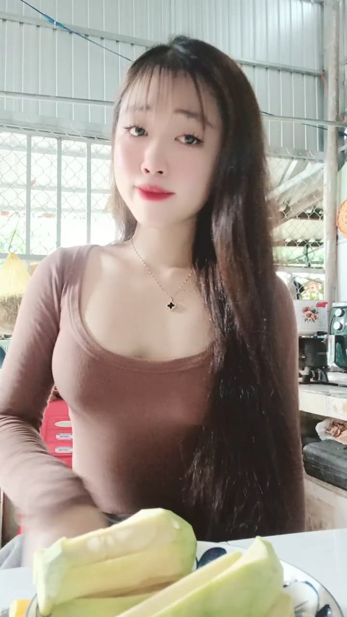 ysxwzz0's tweet photo. Chó cái bị nghiện hành hạ, vừa đụ vừa đánh mới lên đỉnh được https://t.co/3FqrnzQqb5