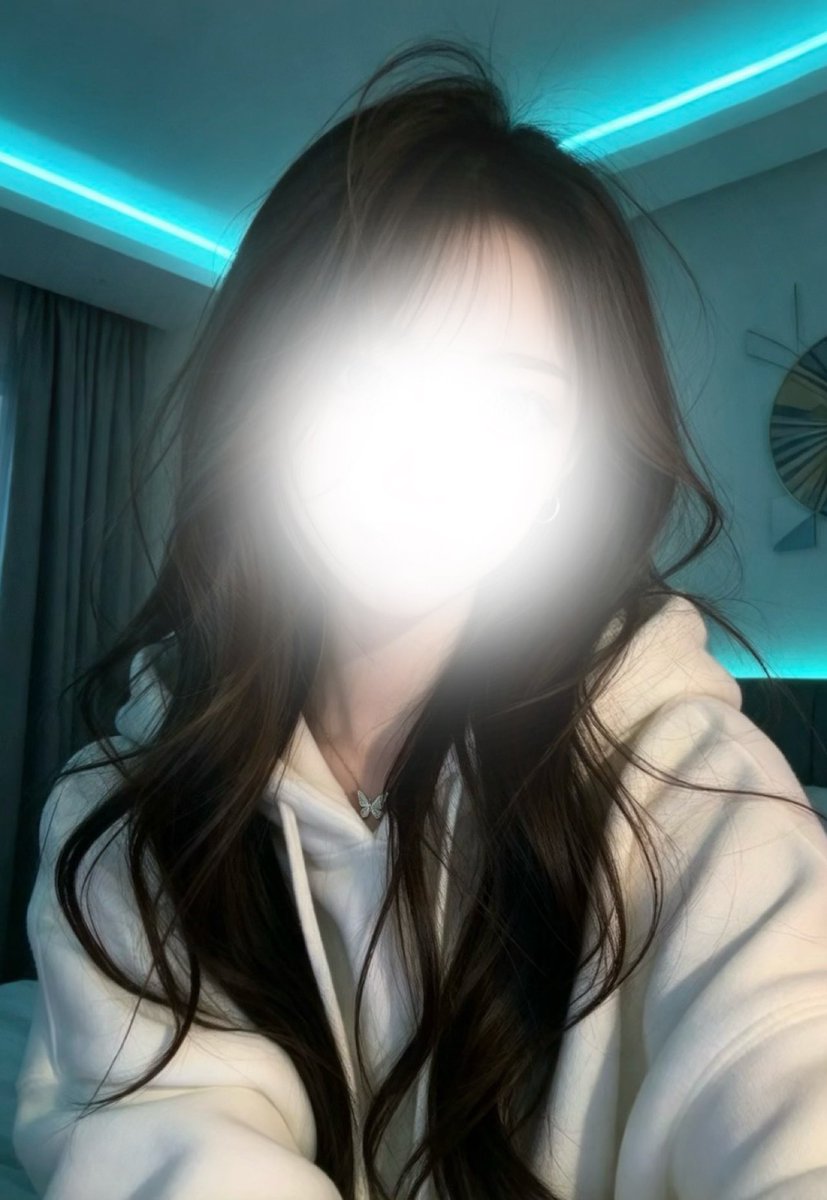 luxz_mimi's tweet photo. 友達の家オシャレすぎ 青い

来週･再来週のみみの出勤🔻

11日（日） 12:00-22:00
12日（月）18:30-0:30
15日（木）12:00-0:00
17日（土）12:00-0:00
18日（日）12:00-0:00
19日（月）12:00-0:00

久々の連勤だよー💗
おにいさんたちにあえるのたのちみ

裏垢に写真載せたからみにきてね https://t.co/tKLLoOj2aF