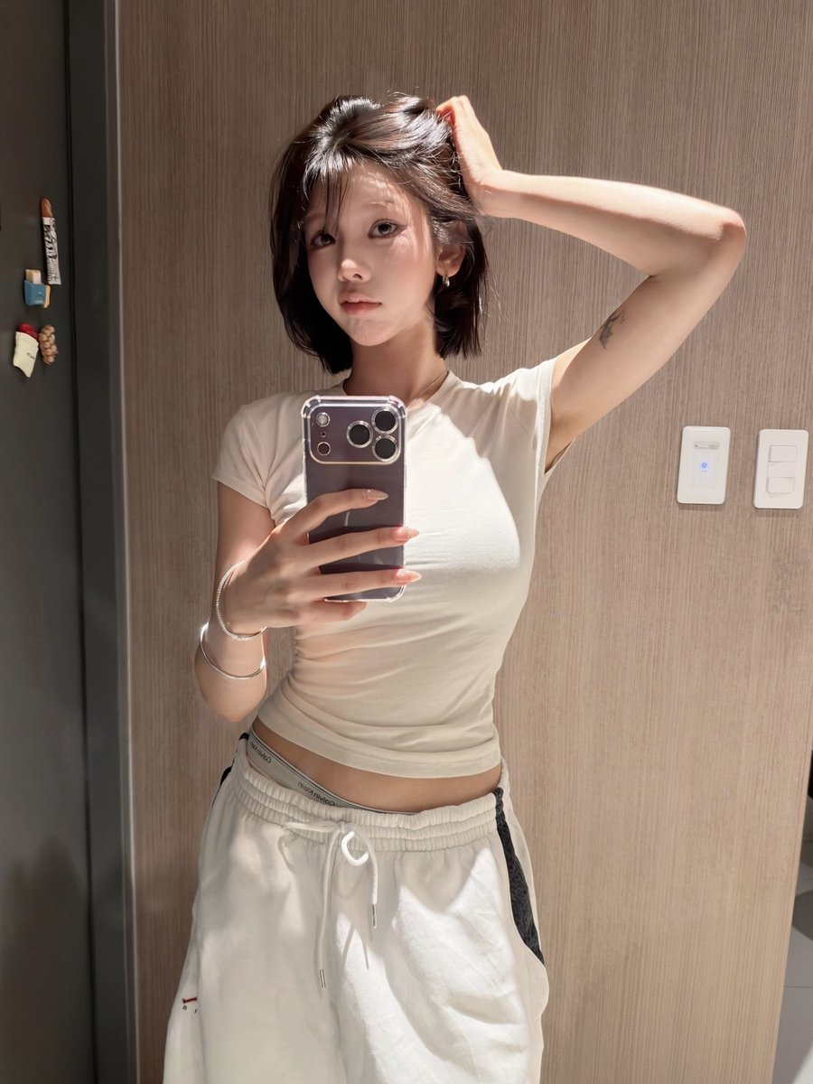 e820068ba673759's tweet photo. 심심해서 술 마시고 싶어요

#수원 #맘눌뎀 #일상계트친소 https://t.co/4IFazNvi4O