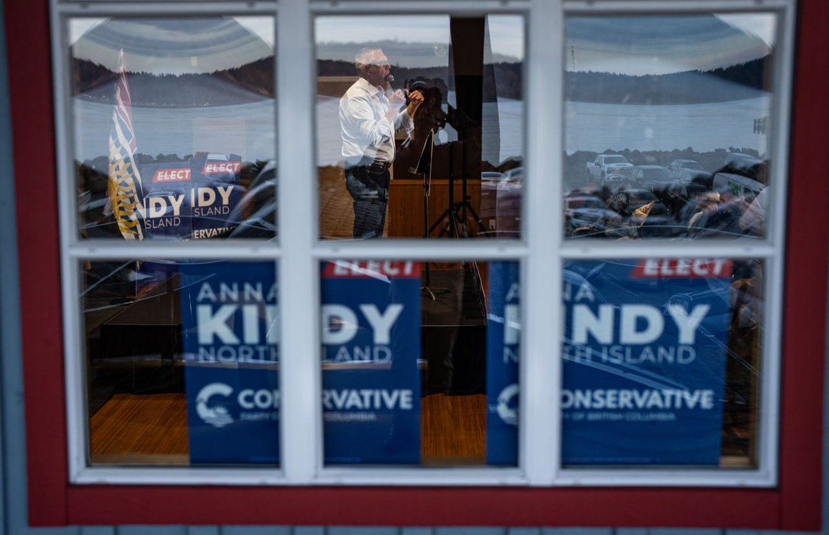 LDoerkson's tweet photo. Thank you Campbell River!

British Columbians from across the North Island came out tonight to send a strong message: we need strong leadership in these serious times, and change is on the way.

On October 24, vote Conservative to deliver the strong leadership and change BC needs.