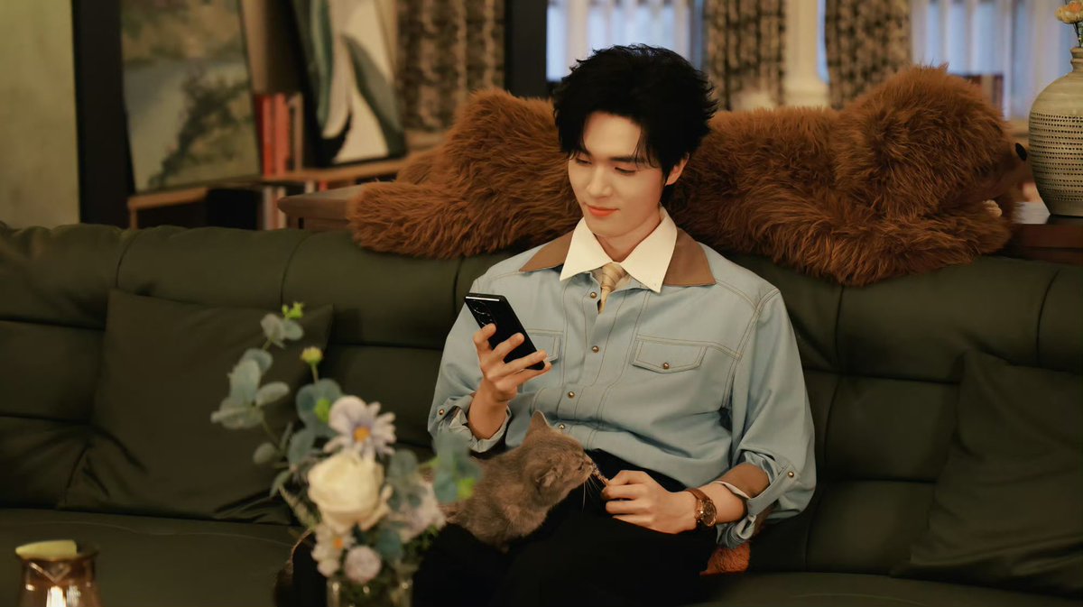 20010210_ari's tweet photo. 261006 양사위 공작실 웨이보

사랑의 보디가드 고양이

#양사위 #梁思伟 #Liangsiwei https://t.co/hYZZ4tDTyf