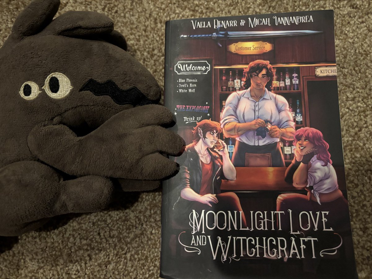 A_Uni_Whatever's tweet photo. (Can you not make polls on mobile twitter anymore? Lame.) I’ve been on a werewolf mood for the past few months, so for october which werewolf story should I read next?? Any other recs are appreciated. https://t.co/mxNNXQL3EI