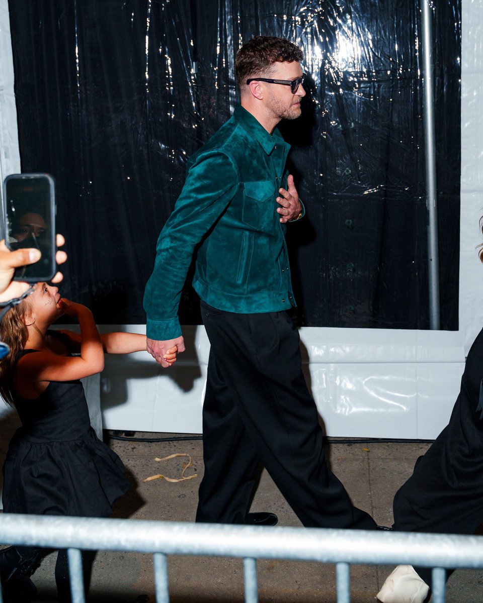 volodya_x's tweet photo. Justin Timberlake at the premiere of the film Matchbox on Monday night (October 5) at AMC Lincoln Square Theater in New York City. https://t.co/CRpmQX2oaC