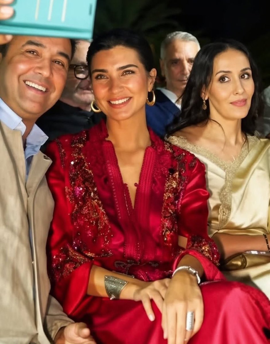 Y_Eliza13's tweet photo. Momentos inolvidables ⭐️
#TubaBüyüküstün #MARRAKECHsFF #MARRAKECHsFF2026 https://t.co/BOjH847xSx