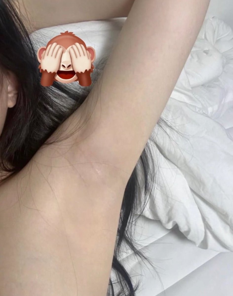 ashley15ax5's tweet photo. 有男生要来锐评我16的福嘛

  继续来  我真的不要🚪 

 真的给b看 不信你试试   

 我真的是女菩萨🫣🫣🫣 https://t.co/GYz3DSJWby