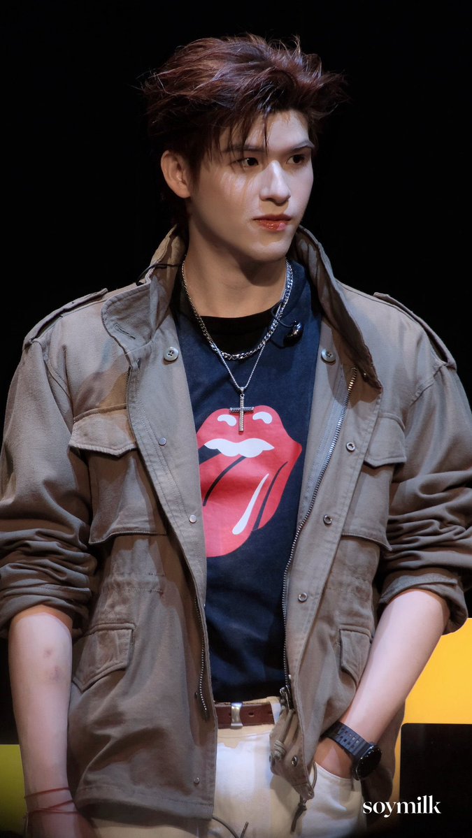 sleeproom_'s tweet photo. เข้าใจทุกอย่างว่าทำไมผู้ชายด้วยกันยังชมว่าโคตรพ่อโคตรแม่หล่อ https://t.co/08KYyHSrUV