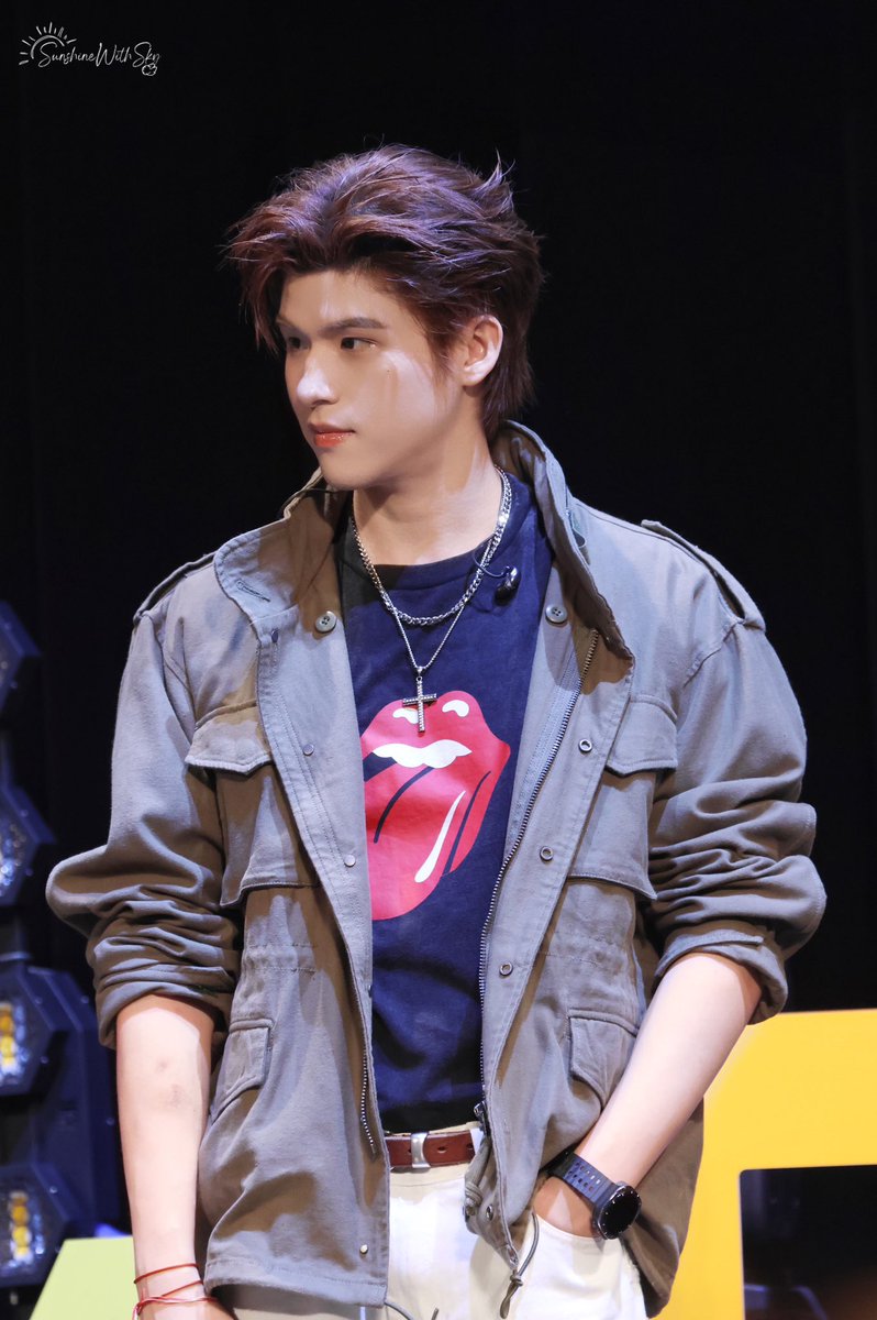 sleeproom_'s tweet photo. เข้าใจทุกอย่างว่าทำไมผู้ชายด้วยกันยังชมว่าโคตรพ่อโคตรแม่หล่อ https://t.co/08KYyHSrUV