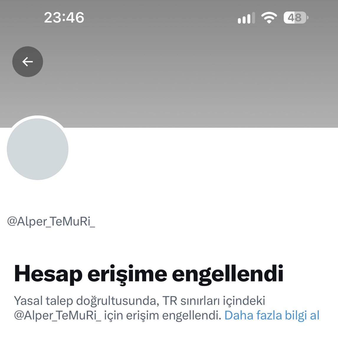 DrTasbas's tweet photo. Bürokratları Seven Çocuk - 2.

Makam odanızda çayınız hiç soğumasın,
Üç beş maaş dediğin zaten bir çerez parası,
Gözü olanın gözü çıksın,
İyi ki varsınız bürokratlar.

Teyzenizin oğluna şirket kurmak suç mu?
Liyakat dedikleri zaten akraba sıcaklığı,
Halk anlamaz vizyonu, projeyi, ihaleyi,
İyi ki varsınız bürokratlar.

Siyah camlı lüks cipler size yakışır,
Trafikte emniyet şeridi sizin hakkınız,
Yayalar beklesin, aceleleri ne sanki?
İyi ki varsınız bürokratlar.

Sosyal medyada yazanlar hep dış mihrak,
Enflasyonu bile onlar yükseltiyor,
Siz olmasanız bu düzen nasıl dönerdi?
İyi ki varsınız bürokratlar.