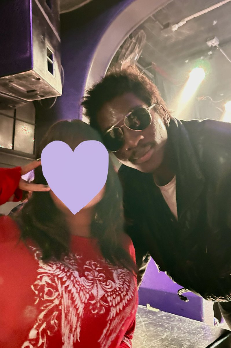 TearsInsomnia's tweet photo. Okay so when I was meeting Teagen, Love Spells, I couldn’t help but tell him that I found his music through 🥀 and how grateful I was to meet him

I hope he comes back to my city soon! https://t.co/bNNdwB74sq