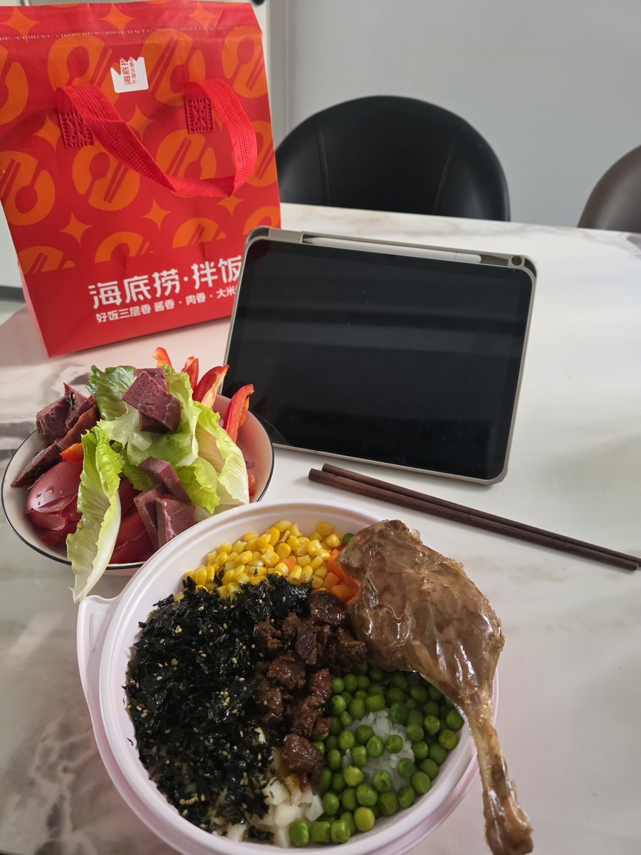 iMomari_X's tweet photo. 各位中午好 https://t.co/NePb4RYUSI