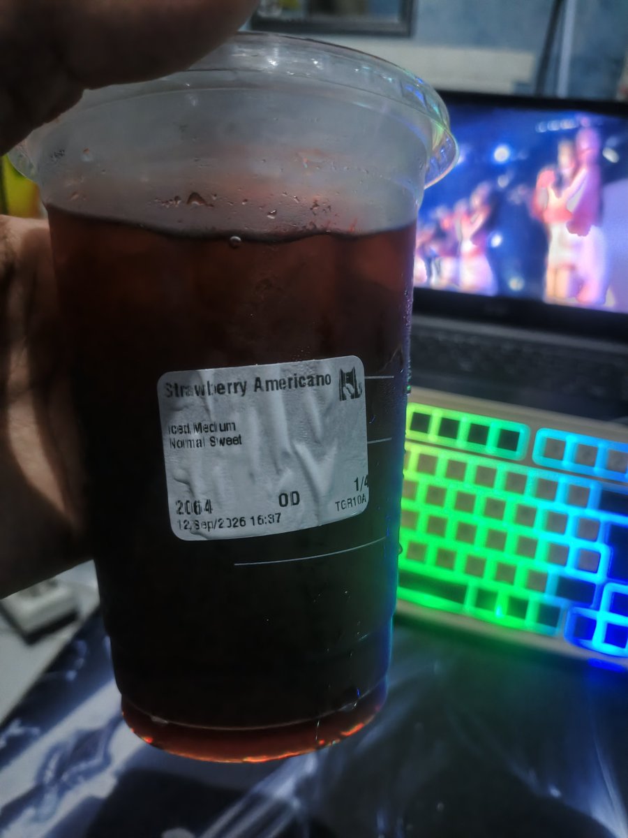 striawjy's tweet photo. strawberry Americano?
#LLChat https://t.co/iuIBtkZ39g