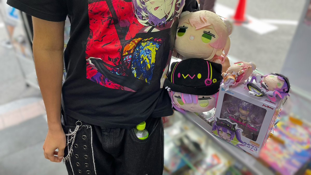 force_shiro's tweet photo. 韓国のおにいさん！
ねねねとわわ 🍑🥟👾✨✨
獲得おめでとうჱ̒⸝⸝> ·̫ <⸝⸝ᐡ➿⭐️︎⸝⋆

とてもかわいい2人と永遠に……！
またいつでもにほんに遊びにきてね💖⭐️ https://t.co/9tXN65RT6k