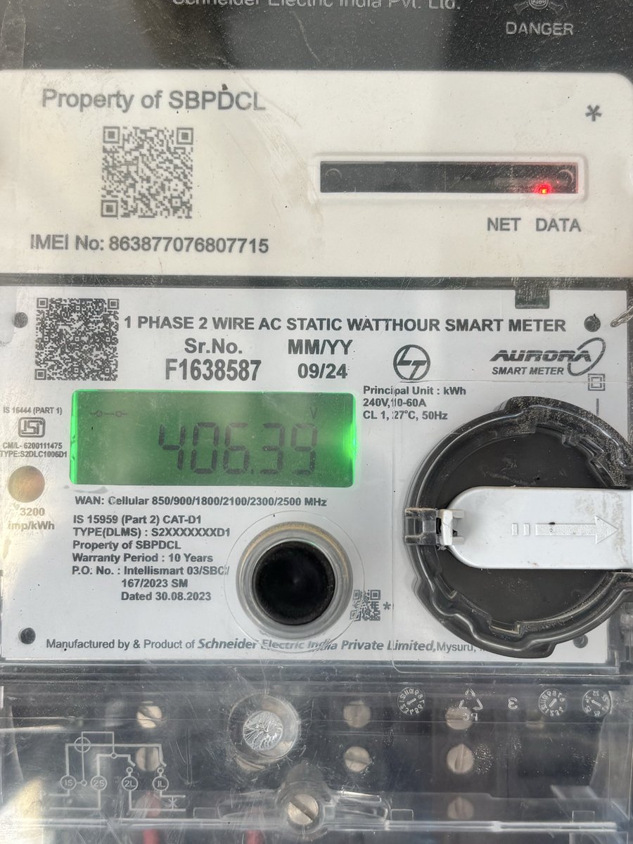 Aarav95003293's tweet photo. @SEVA_SBPDCL HIGH VOLTAGE की शिकायत संख्या SSU03102601218 को बिना समस्या का समाधान किए ही Closed कर दिया गया है। हमारे घर में अभी भी HIGH VOLTAGE की समस्या बनी हुई है, जिससे बिजली के उपकरणों और जान-माल को खतरा है। कृपया शिकायत को दोबारा खोलकर तत्काल टीम भेजें और समस्या का स्थायी समाधान करें। https://t.co/KsaGGdn9mU