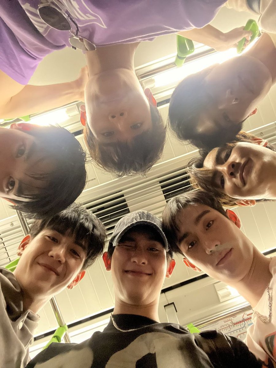 olivepor's tweet photo. 4️⃣🥑🐼🌊🍅🦊🐶 https://t.co/IkHfyD0UCc