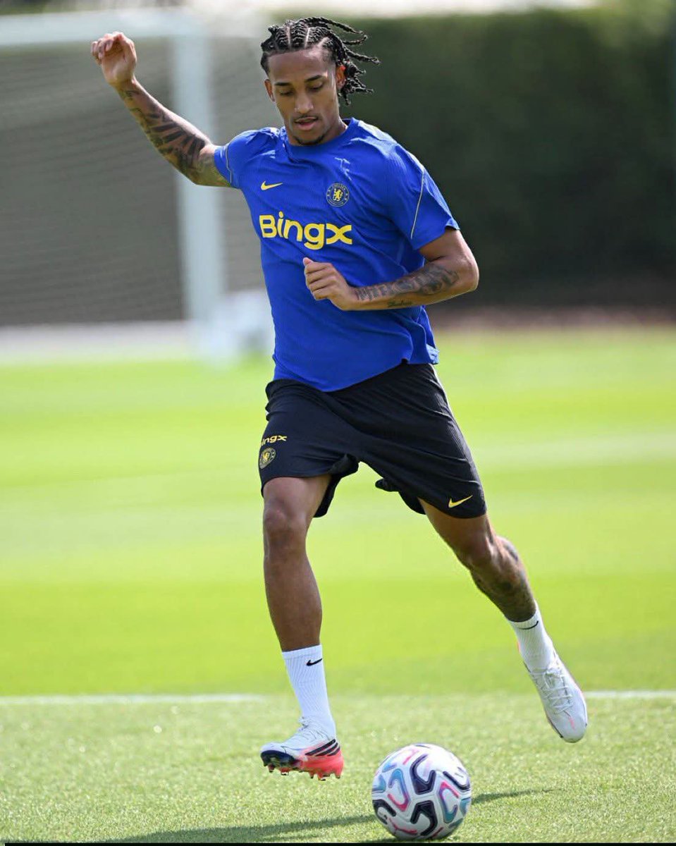 finest_che2325's tweet photo. 🚨🔵 BREAKING: Joao Pedro returned back to #Chelsea Training session on Monday the 5th of October 😍📌 https://t.co/nJuuWX6r4r