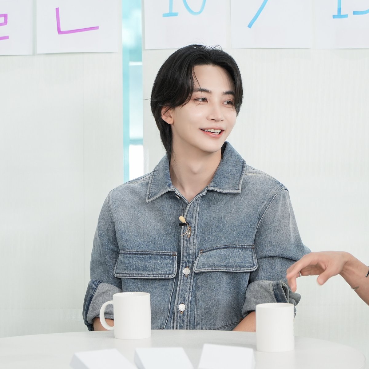 TEO_universe_'s tweet photo. 세븐틴에는
데이트 통장이 필요한 유닛이 있다?!

☕살롱드립 정한&amp;조슈아 편은 TEO 유튜브에서 확인하세요!

#정한 #조슈아 #세븐틴 #장도연 #살롱드립 #SalonDrip #TEO #테오 https://t.co/K0g0KLagMR
