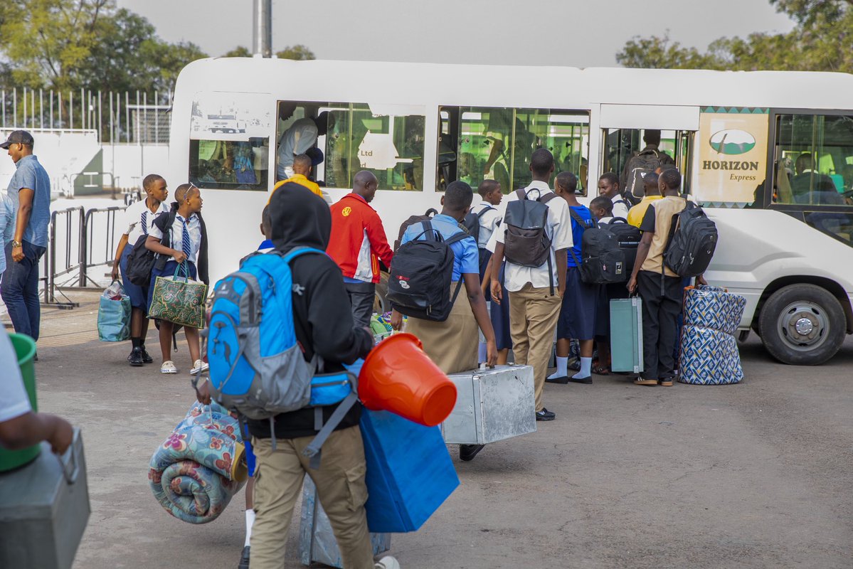 NewTimesRwanda's tweet photo. More than 19,000 learners across #Rwanda had not returned to school nearly a month after the 2026/27 academic year began on September 7. 

• Financial difficulties, lack of school materials, family challenges, and some learners dropping out to seek work are among the reasons for the delay.

• The Western Province recorded 15,993 learners who had not returned out of 1,041,859 expected to report for the new academic year.

• In the Northern Province, 3,793 learners had not returned, including 1,202 in Musanze, 1,050 in Rulindo, 798 in Burera, 523 in Gakenke, and 220 in Gicumbi.

• Northern Province Governor Maurice Mugabowagahunde said delayed return was linked to factors including inadequate parental follow-up, weak cooperation between parents, teachers, and schools, and limited appreciation of the importance of education in some families.

• In the Western Province, authorities said some parents were unable to provide all required school materials immediately and encouraged families to communicate with schools so children can continue attending lessons as they seek the missing materials.

• In the Southern Province, 98.8% of learners expected to attend school from nursery to Senior Six had reported, but authorities said some older or late-starting learners had dropped out to seek income or engage in work.

Read more: https://t.co/6sQrNTepuR