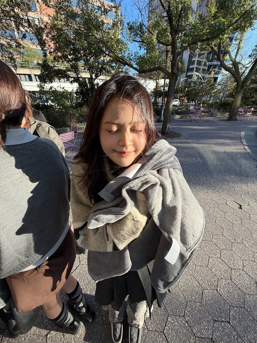 H2H_INA's tweet photo. 261006 Hearts2Hearts instagram update - #CARMEN

#Hearts2Hearts #하츠투하츠 #H2H
@Hearts2Hearts https://t.co/3JnhubhB56