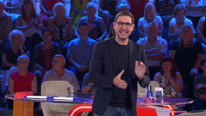 Dos30TV's tweet photo. #AlláTú comienza la semana en @telecincoes alcanzando el 9.9%, 929.000 y 1.740.000 espectadores únicos

📦 Gran 53.4% de fidelidad

📦 2º mejor dato de temporada en audiencia media

#QueVivaLaTele #Audiencias https://t.co/g0eSI26JyN