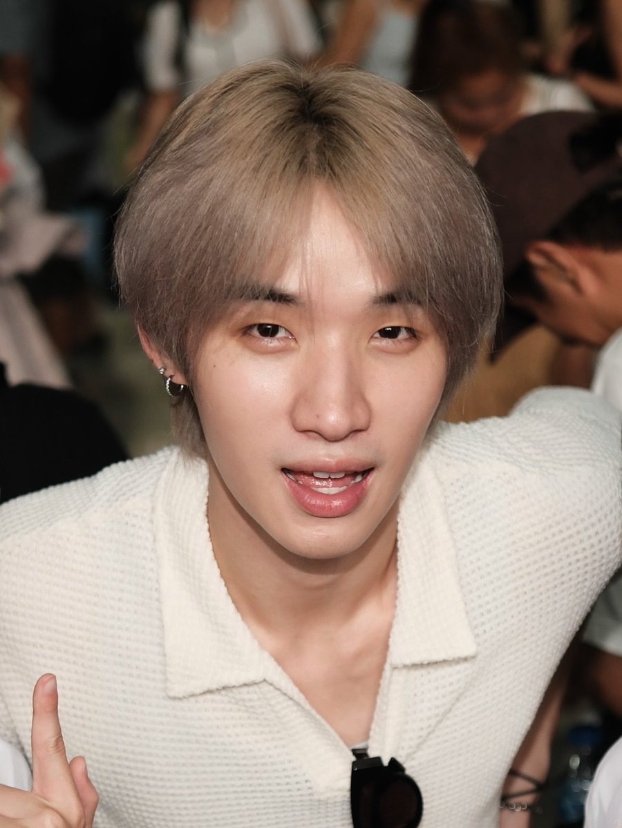fonyol_'s tweet photo. ฮงชิโคตรหล่อเลยเว้ยยย ╥_╥ https://t.co/vKI6HJUbxS