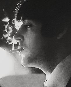 paulscigarette's tweet photo. side profile cigarette smoking mccartney i love you so much https://t.co/SWEWL9lyxq