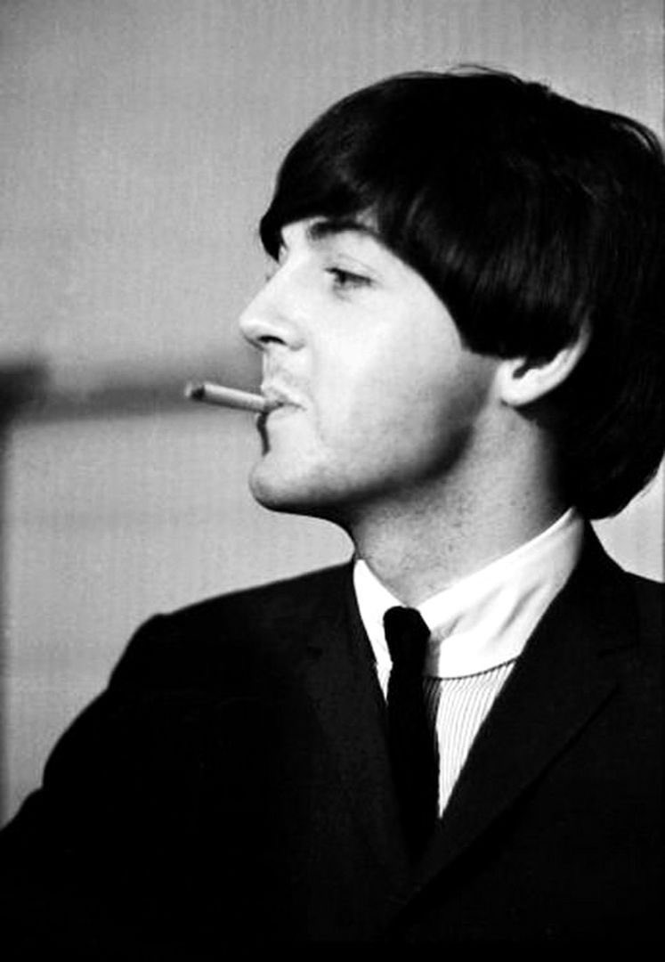 paulscigarette's tweet photo. side profile cigarette smoking mccartney i love you so much https://t.co/SWEWL9lyxq