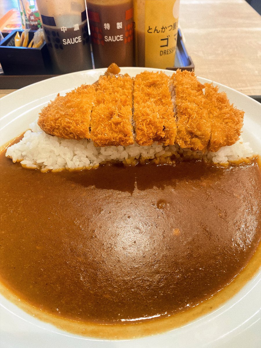 satoshi_1966's tweet photo. カレー味のカツ丼 🐖⸒⸒⸒⸒ https://t.co/suMaAXOiVB