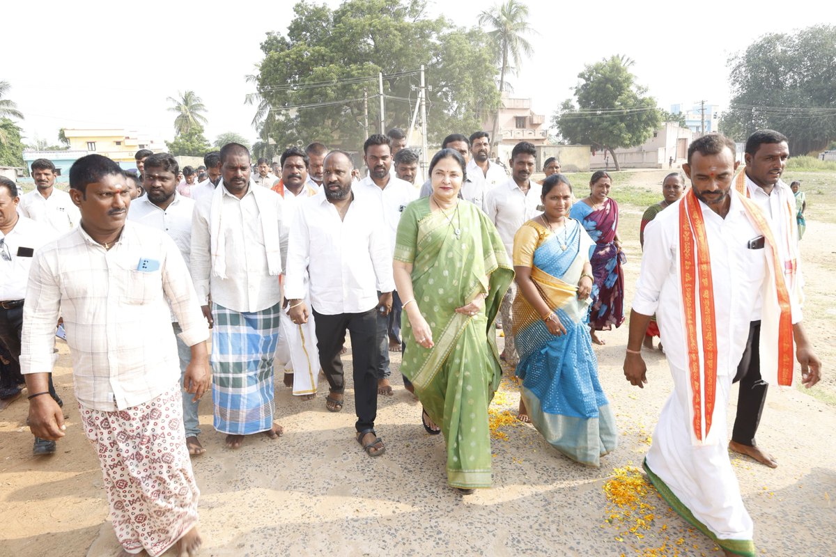 Prashanthi_VPR's tweet photo. @ncbn @naralokesh @JaiTDP @AnamReddy_TDP https://t.co/eKTlolIYFi