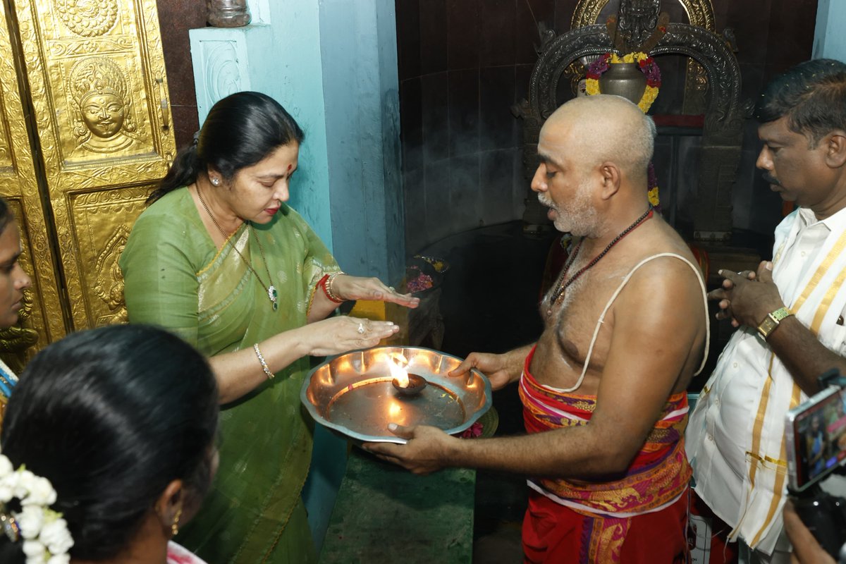 Prashanthi_VPR's tweet photo. @ncbn @naralokesh @JaiTDP @AnamReddy_TDP https://t.co/eKTlolIYFi