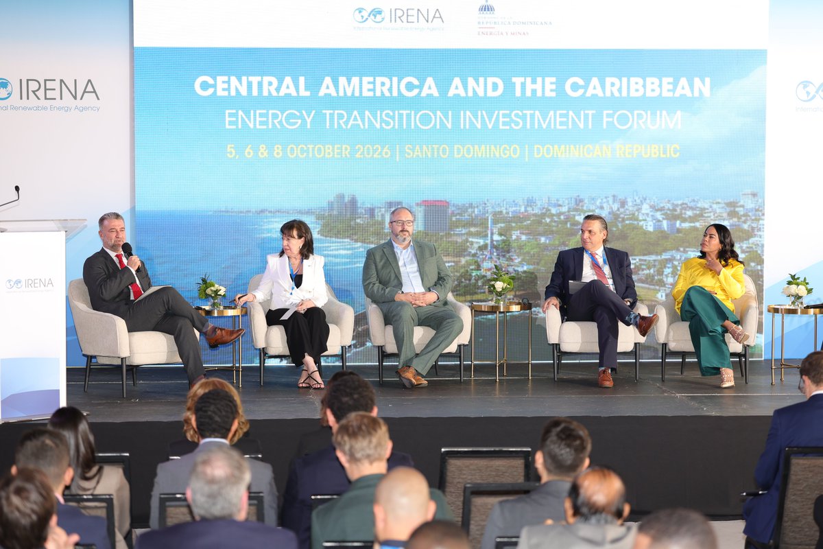 IRENA's tweet photo. An average annual investment of ± US$3.5 bn is needed to advance Central America’s #energytransition through 2050. Held by @IRENA & hosted by @energiayminasrd, the High-Level Dialogue Day taking place in parallel w/ @OLACDE Energy Week in Santo Domingo focused on:
→ grid investment and regional interconnection
 → storage, digitalisation & modernisation
 → blended finance & public-private partnerships