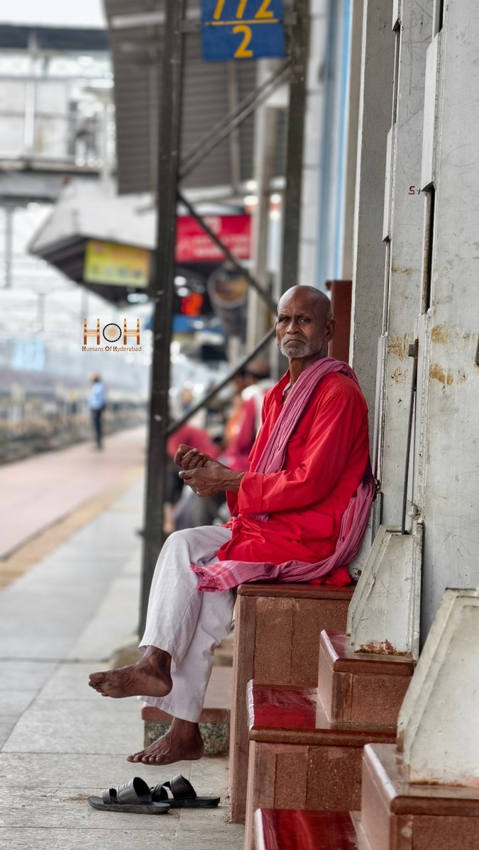 HumansofHyd's tweet photo. "For nearly 40 years, these platforms have been my workplace and my window to the world."

Full Story >> https://t.co/8H3F1poqCy

#dailylife #journey #lifelessons https://t.co/R3uPLFk9tW